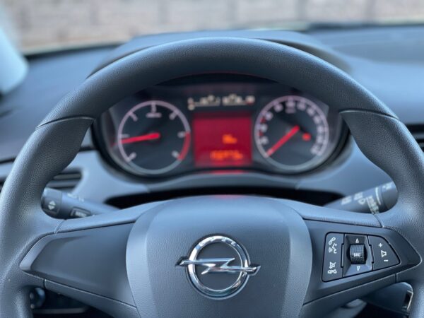 Opel Corsa 1.3 CDTi Comercial - Image 10