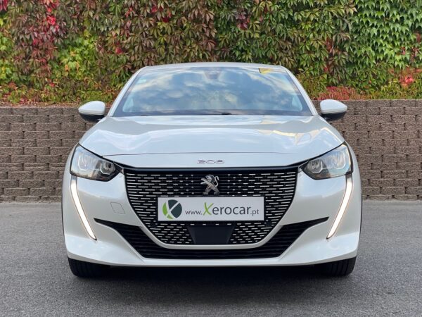Peugeot e-208 50 kWh Eletric Active - Image 3