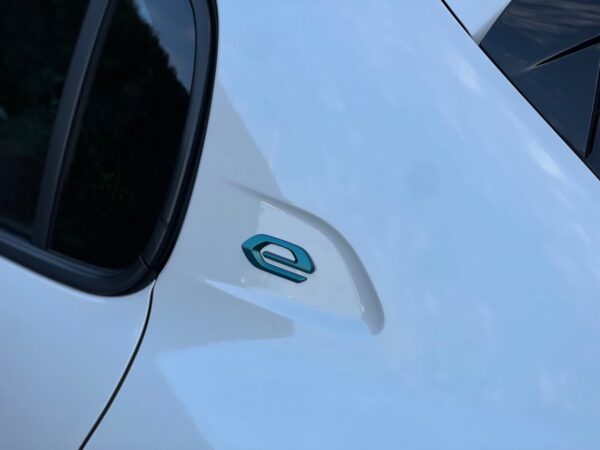 Peugeot e-208 50 kWh Eletric Active - Image 12
