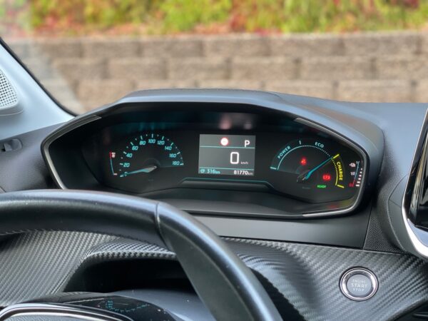 Peugeot e-208 50 kWh Eletric Active - Image 16