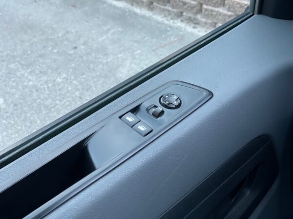 Peugeot Expert 1.6 BlueHDi 3L - Image 14