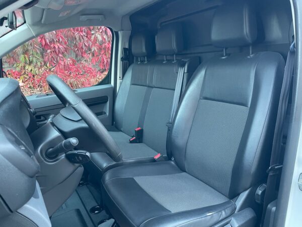 Peugeot Expert 1.6 BlueHDi 3L - Image 17