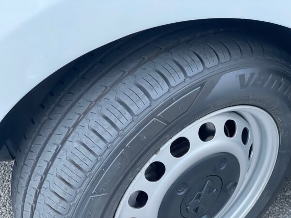 Peugeot Expert 1.6 BlueHDi 3L - Image 19