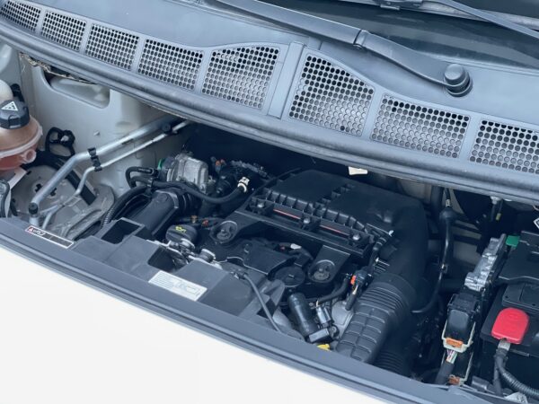 Peugeot Expert 1.6 BlueHDi 3L - Image 21