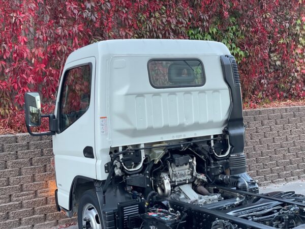 Mitsubishi Canter 3S13 - Image 8