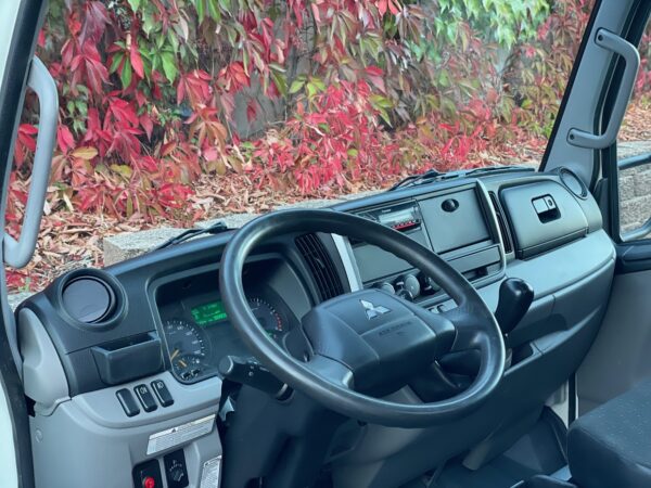 Mitsubishi Canter 3S13 - Image 9