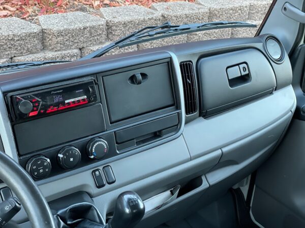 Mitsubishi Canter 3S13 - Image 11