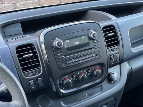 Opel Vívaro 1.6 CDTi 120HP 3L - Image 13