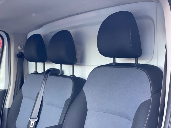 Opel Vívaro 1.6 CDTi 120HP 3L - Image 20
