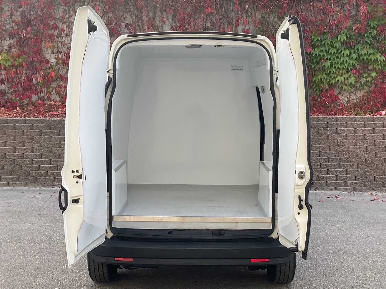 Fiat Doblo XL 1.6 M-Jet 120HP 3L Isotérmica - Image 9