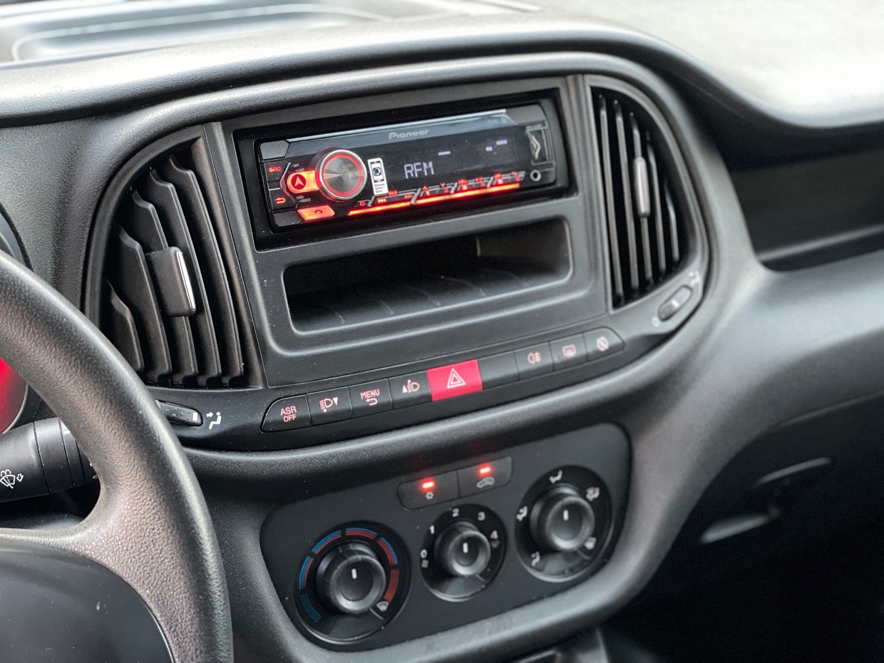 Fiat Doblo XL 1.6 M-Jet 120HP 3L Isotérmica - Image 13