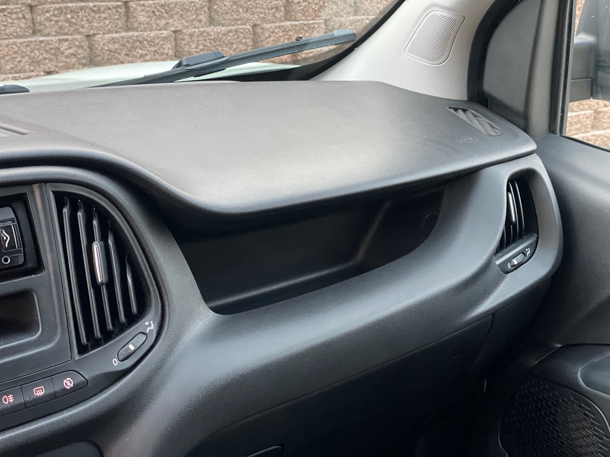 Fiat Doblo XL 1.6 M-Jet 120HP 3L Isotérmica - Image 14