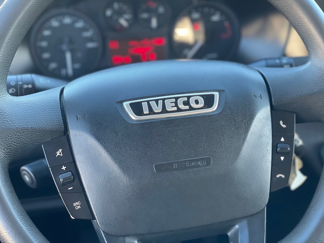 Iveco Daily 35C15 Cabine Dupla 7L - Image 12