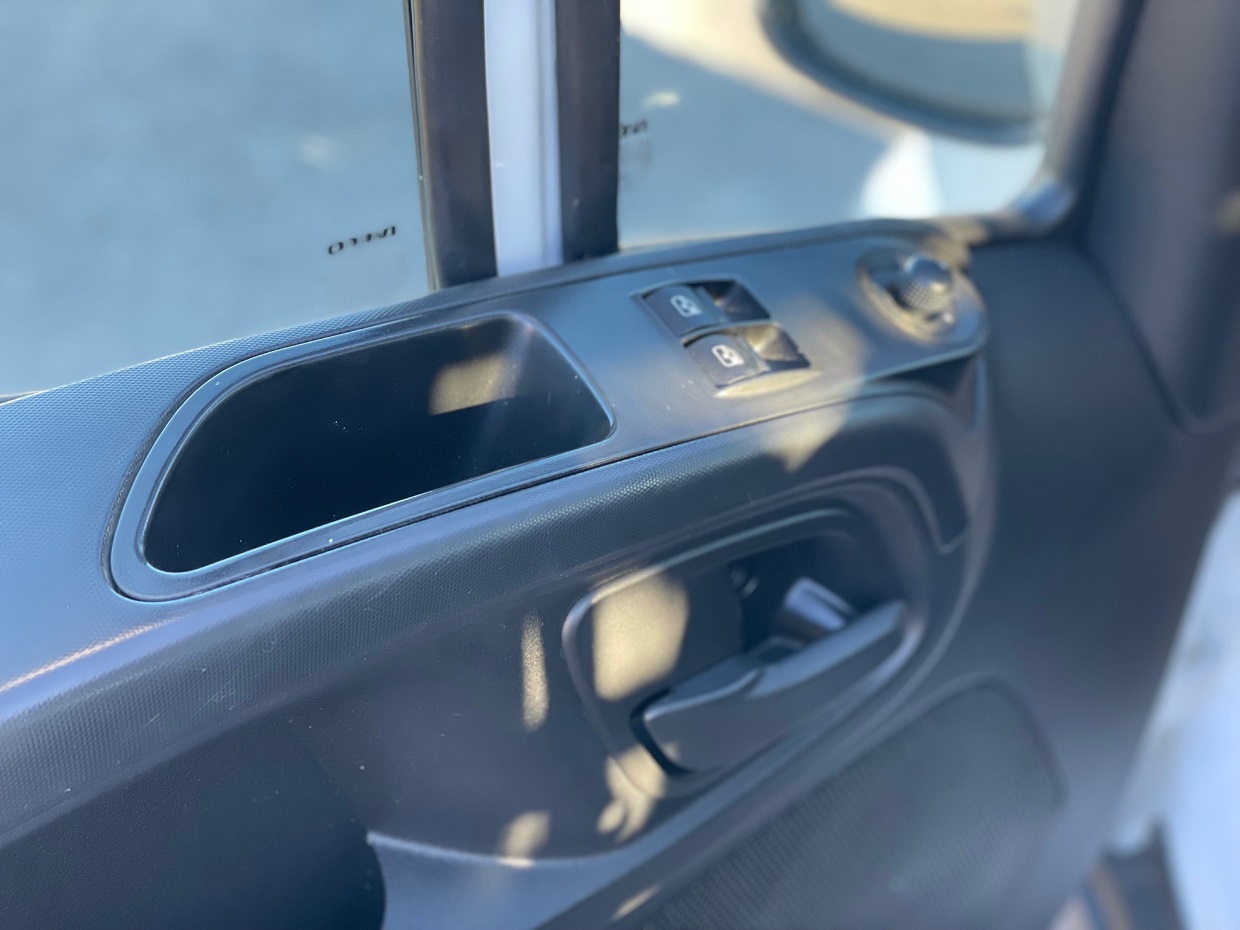 Iveco Daily 35C15 Cabine Dupla 7L - Image 16