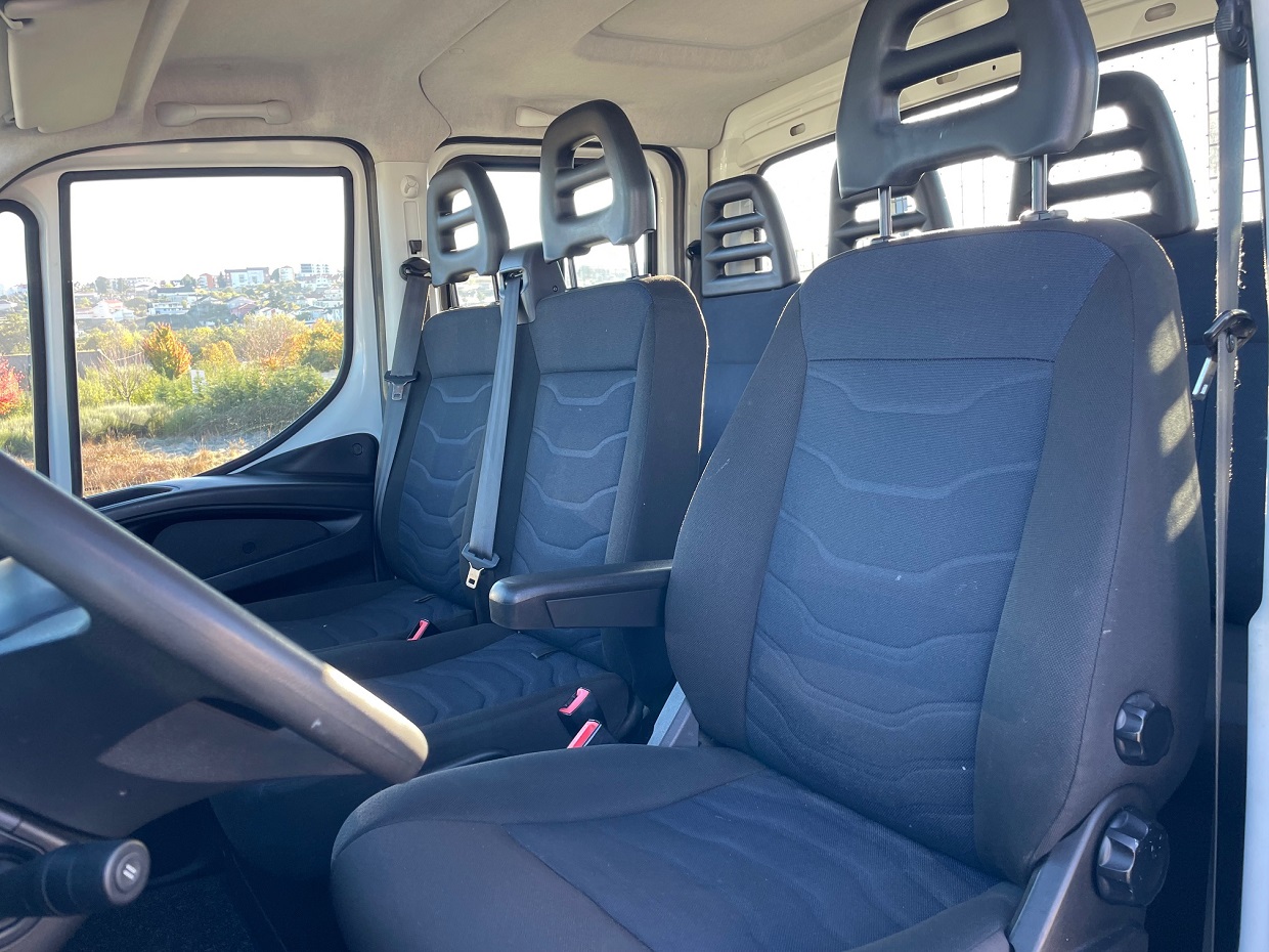 Iveco Daily 35C15 Cabine Dupla 7L - Image 18