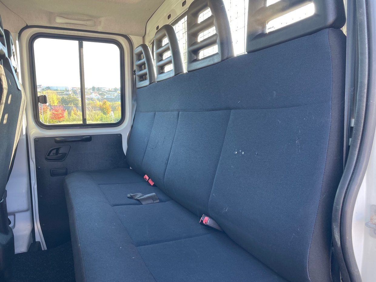 Iveco Daily 35C15 Cabine Dupla 7L - Image 22