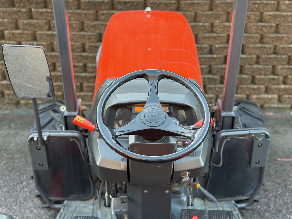 Kubota L4240 4RM - Image 7