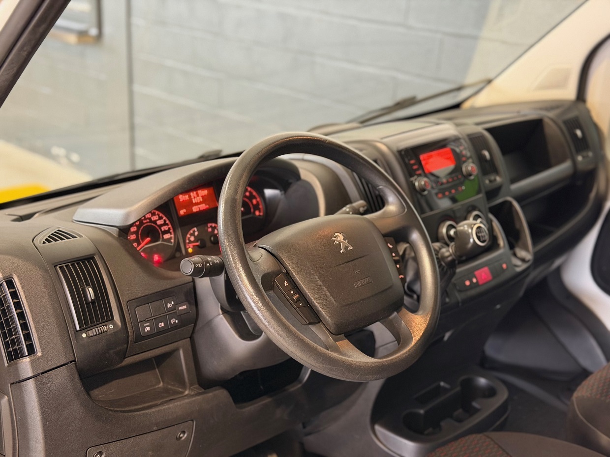 Peugeot Boxer 2.2 BlueHDi 120HP L1H1 3L - Image 12