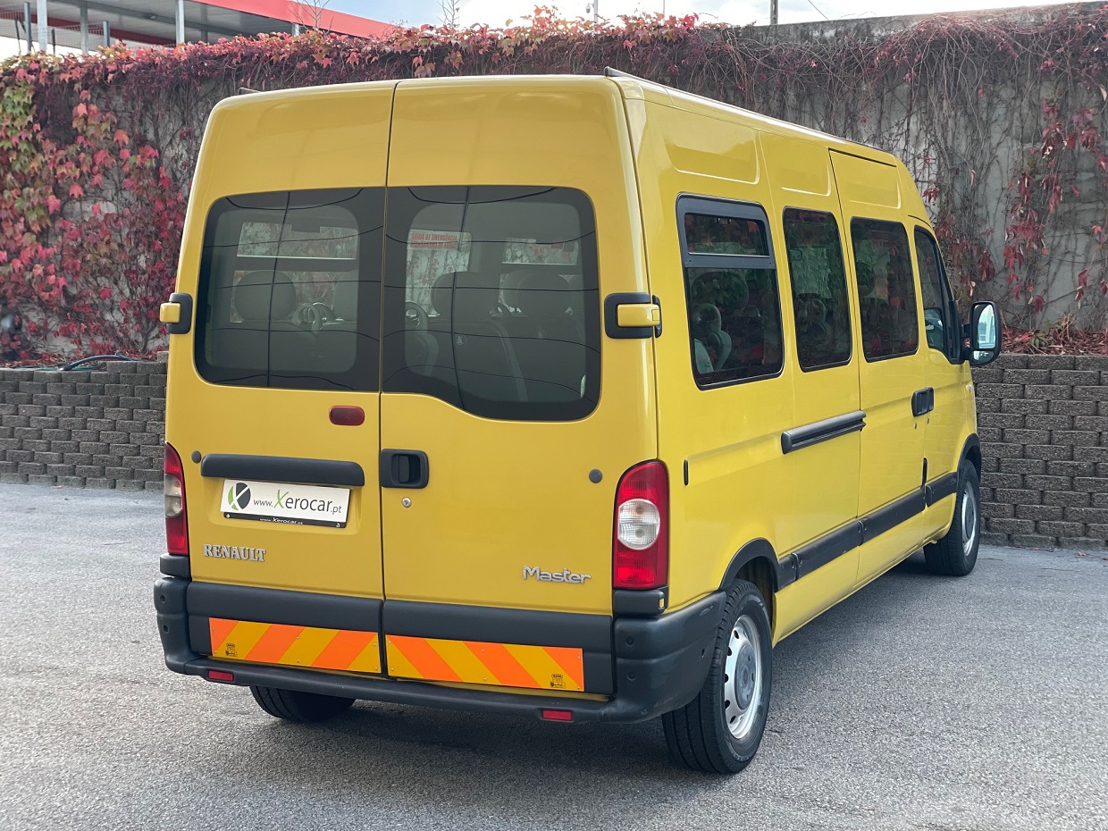 Renault Master 2.5 DCi 120HP MiniBus 16L - Image 3
