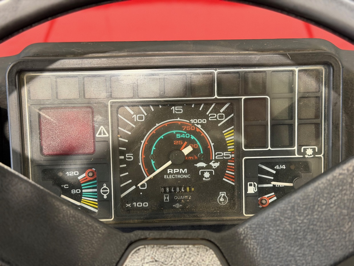 Massey Fergunson 354S 4RM - Image 10