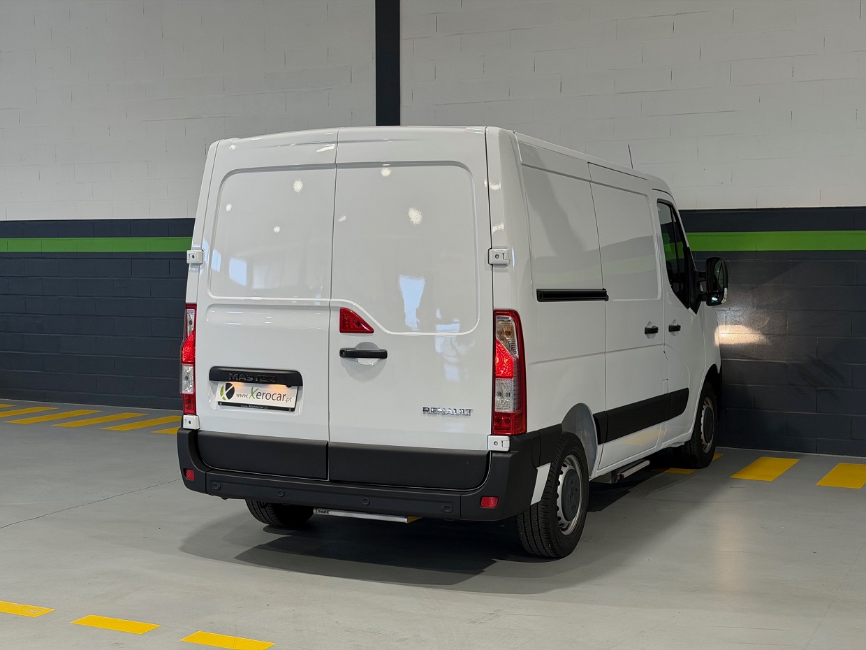 Renault Master 2.3 DCi L1H1 3L - Image 4