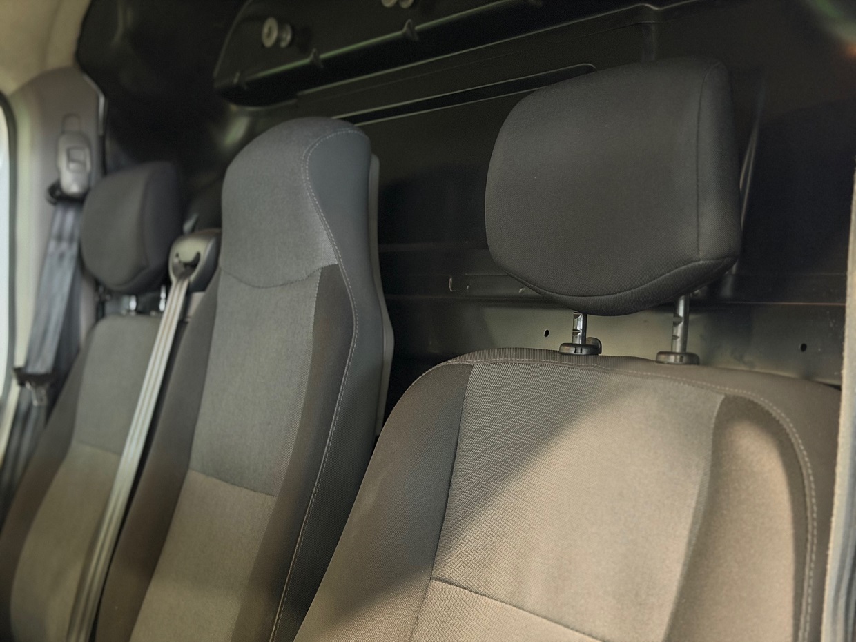 Renault Master 2.3 DCi L1H1 3L - Image 15