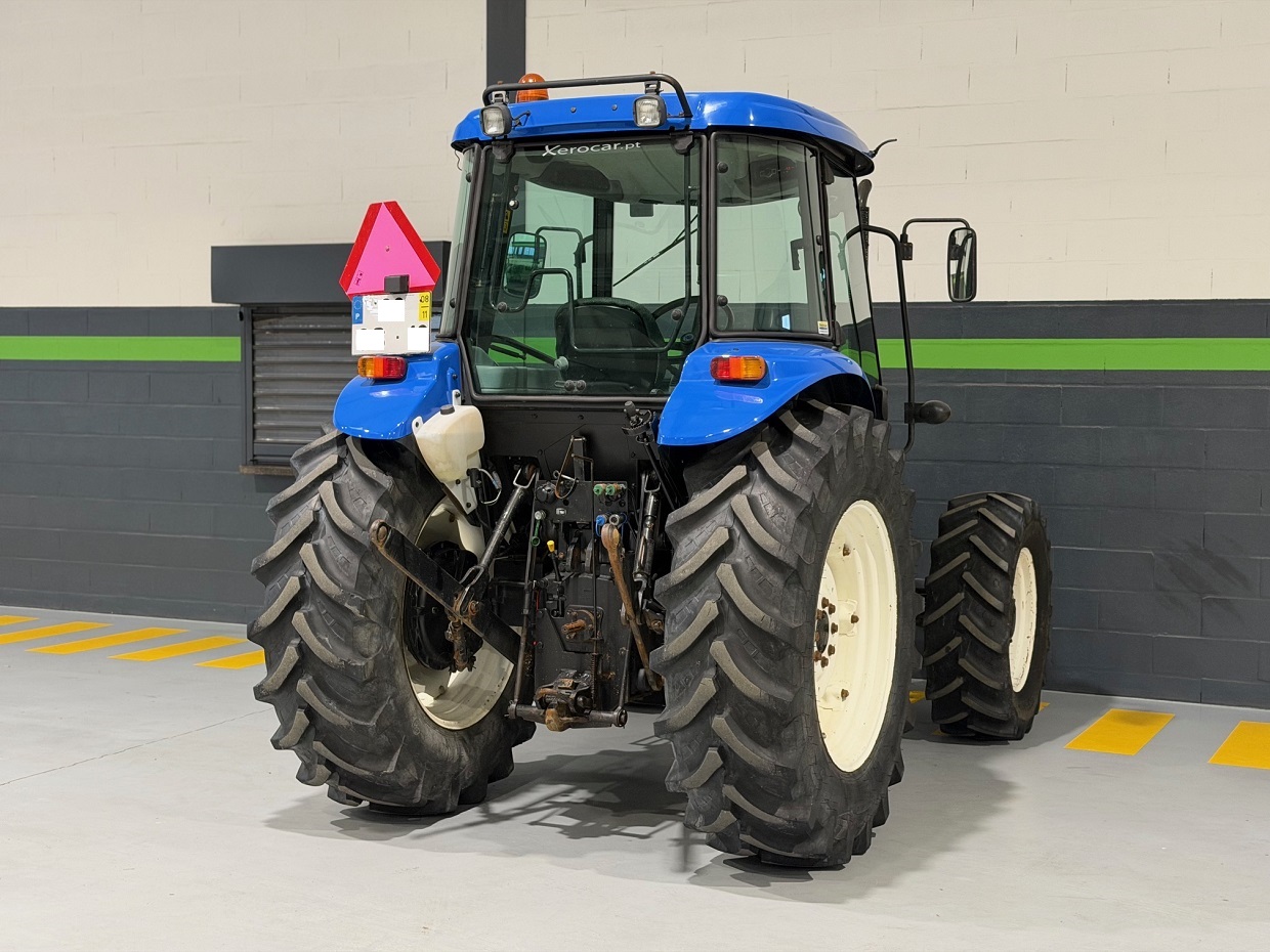 New Holland TD5050 Cabine/AC 4RM - Image 4