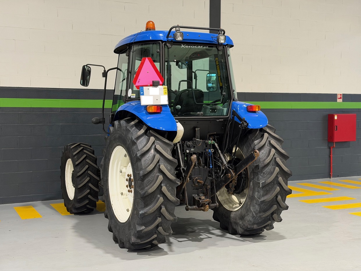New Holland TD5050 Cabine/AC 4RM - Image 5