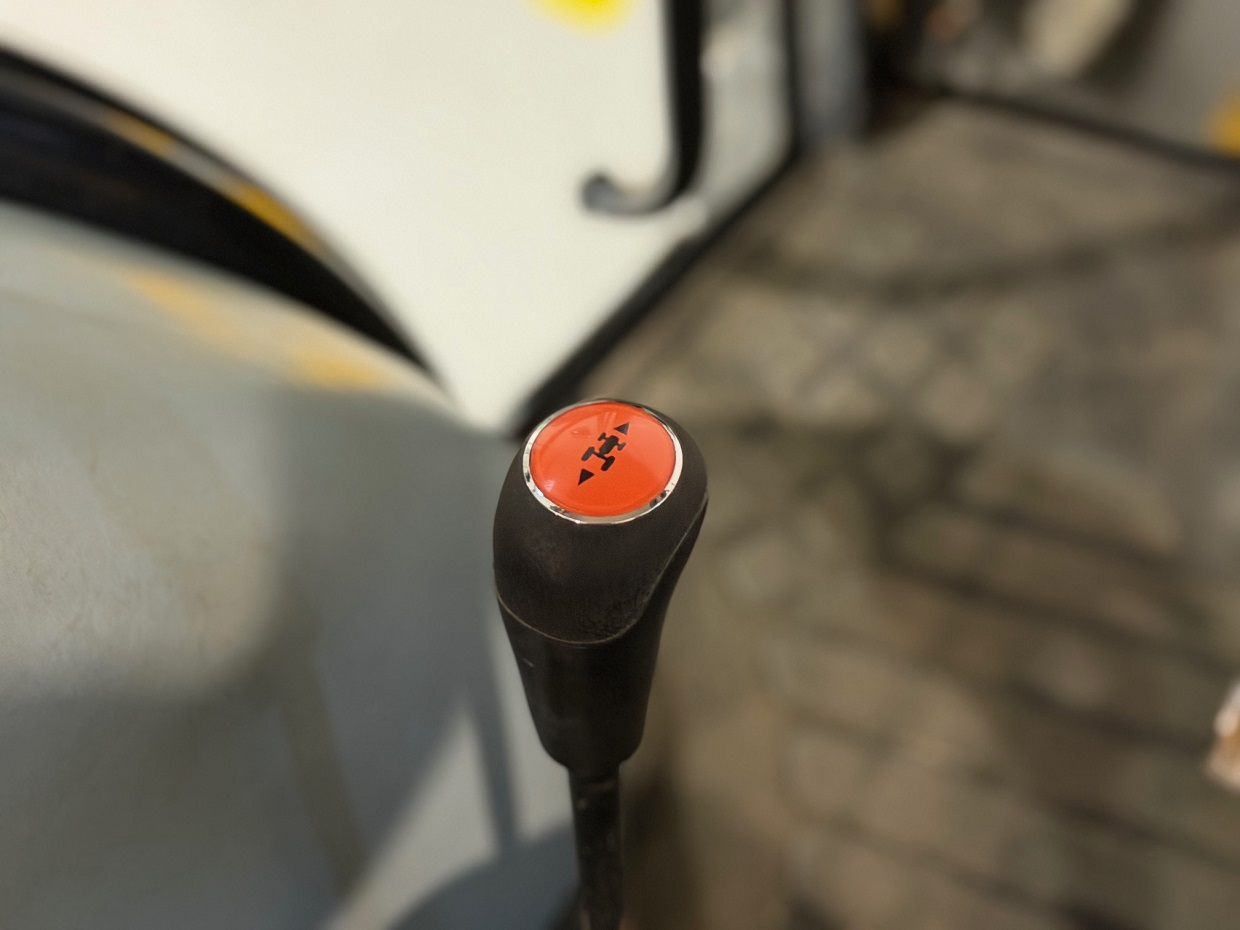 New Holland TD5050 Cabine/AC 4RM - Image 10