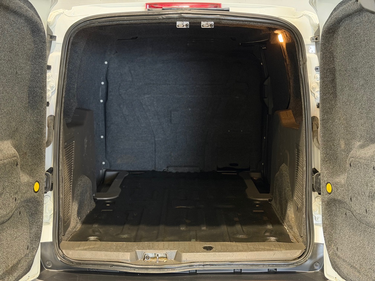 Ford Transit Connect 1.5 TDCi L2 Trend - Image 11