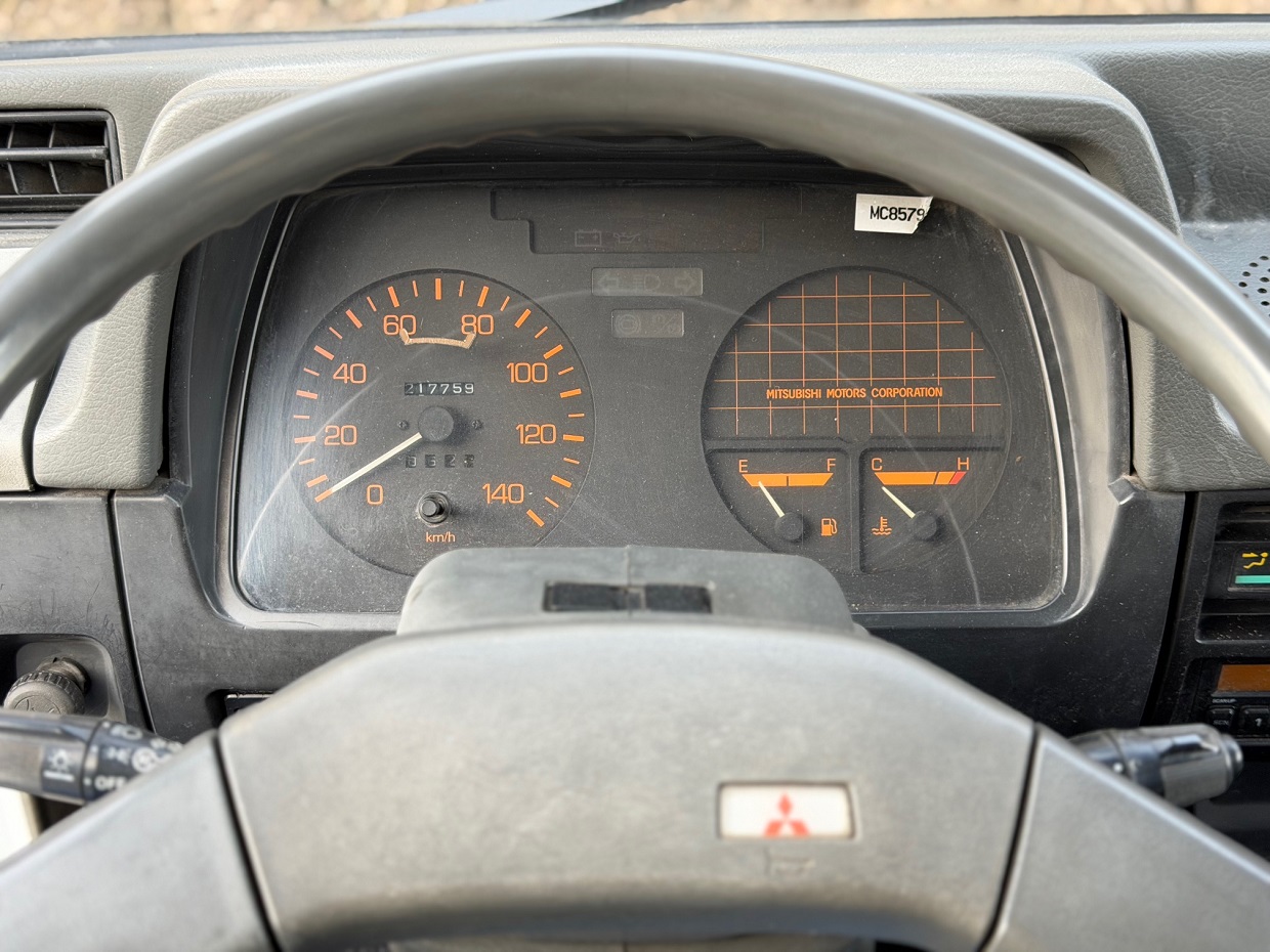 Mitsubishi Canter FE331 - Image 9