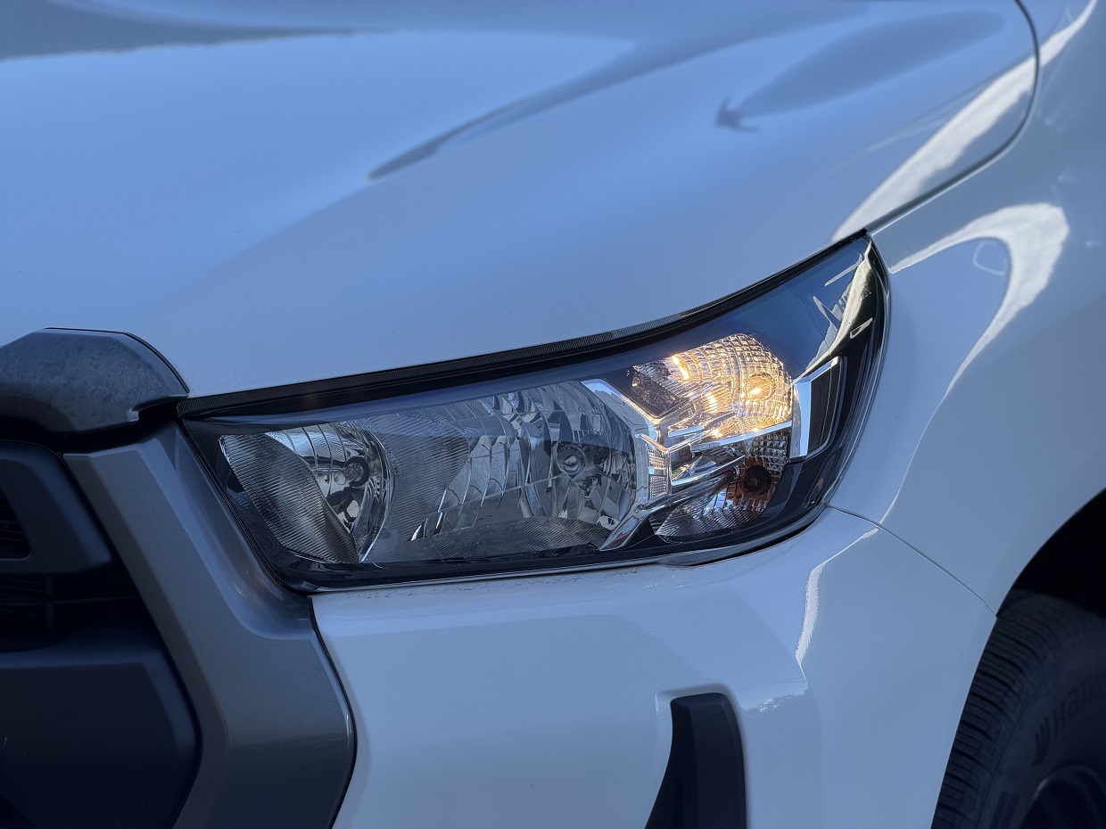Toyota Hilux 2.4 D-4D CD 5L - Image 4