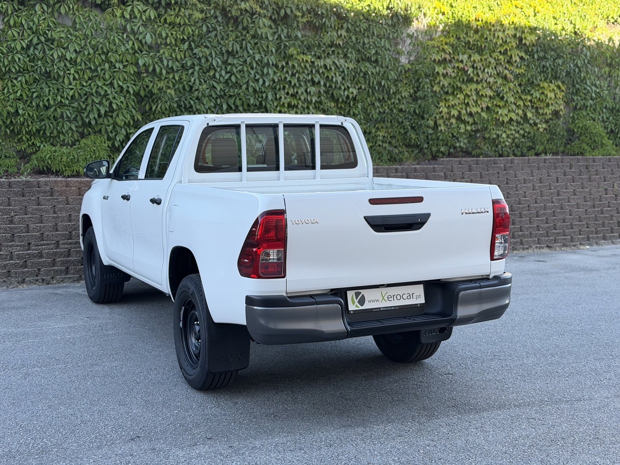 Toyota Hilux 2.4 D-4D CD 5L - Image 7