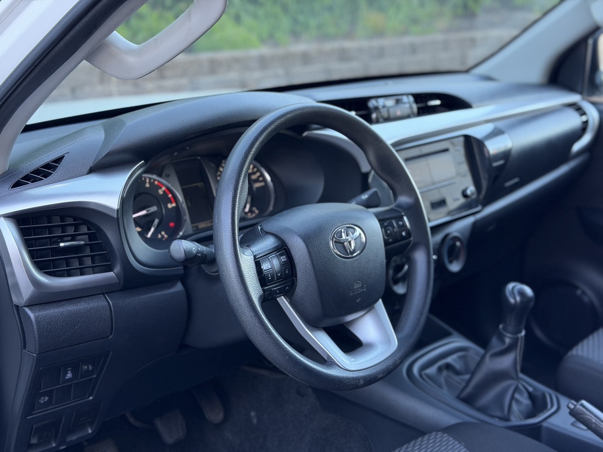 Toyota Hilux 2.4 D-4D CD 5L - Image 9