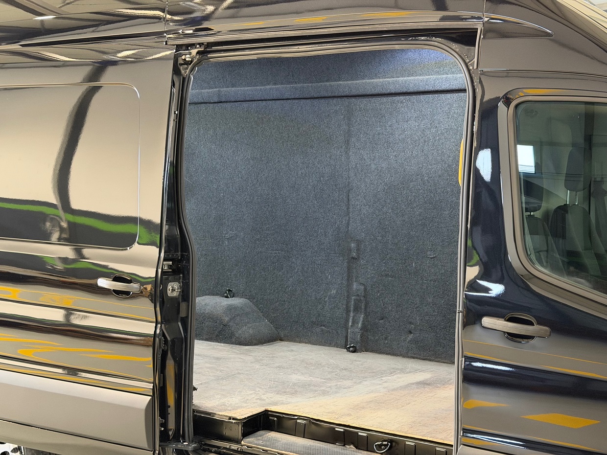 Ford Transit 2.0 TDCi 185HP L4H3 RD 3L - Image 11