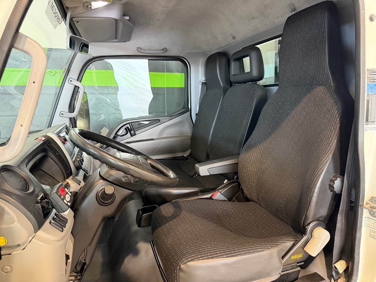 Mitsubishi Canter 3S13 Frigorífica - Image 14