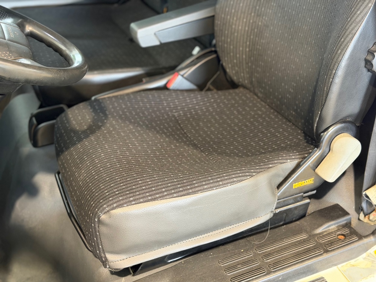 Mitsubishi Canter 3S13 Frigorífica - Image 16