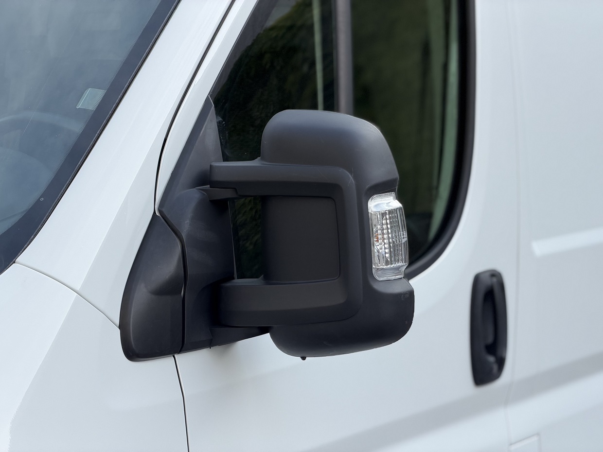 Peugeot Boxer 2.2 BlueHDi 120HP L2H2 3L - Image 5