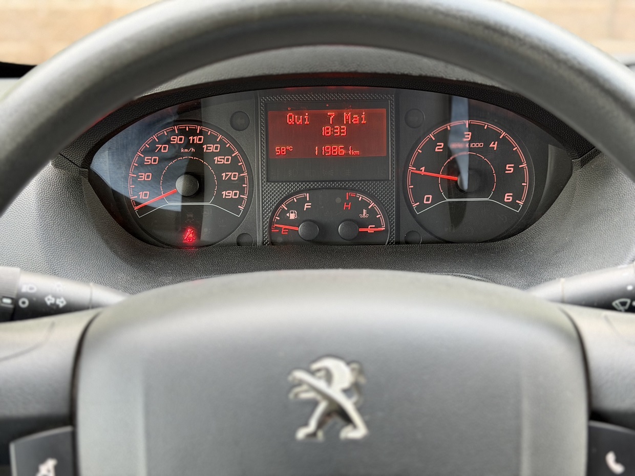Peugeot Boxer 2.2 BlueHDi 120HP L2H2 3L - Image 12