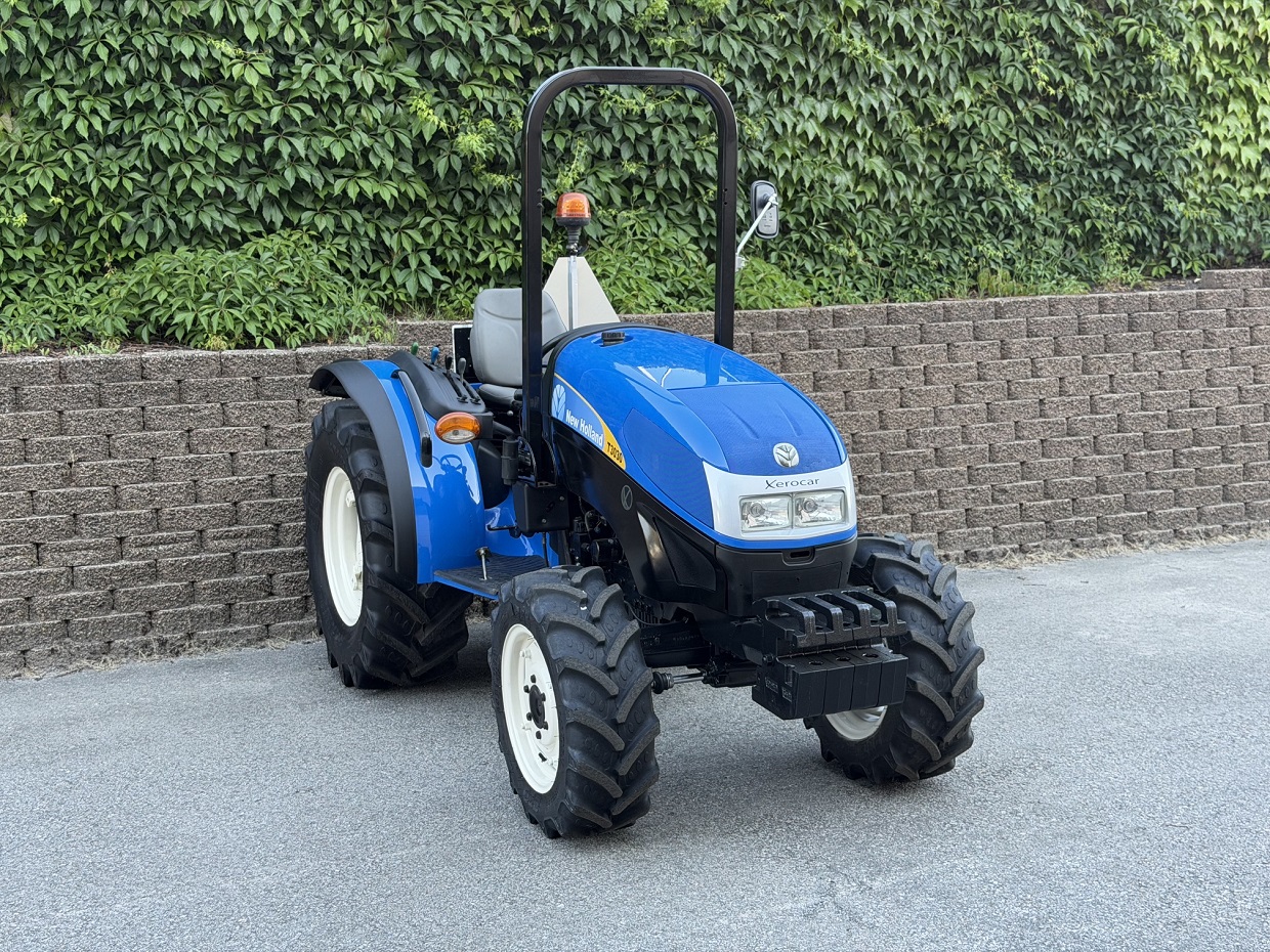 New Holland T3030 4RM - Image 2