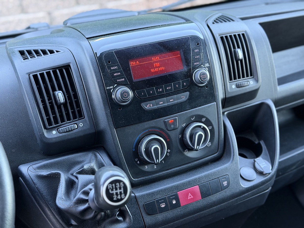 Peugeot Boxer 2.2 BlueHDi 120HP L2H2 3L - Image 13