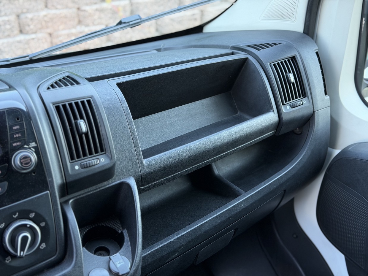 Peugeot Boxer 2.2 BlueHDi 120HP L2H2 3L - Image 15