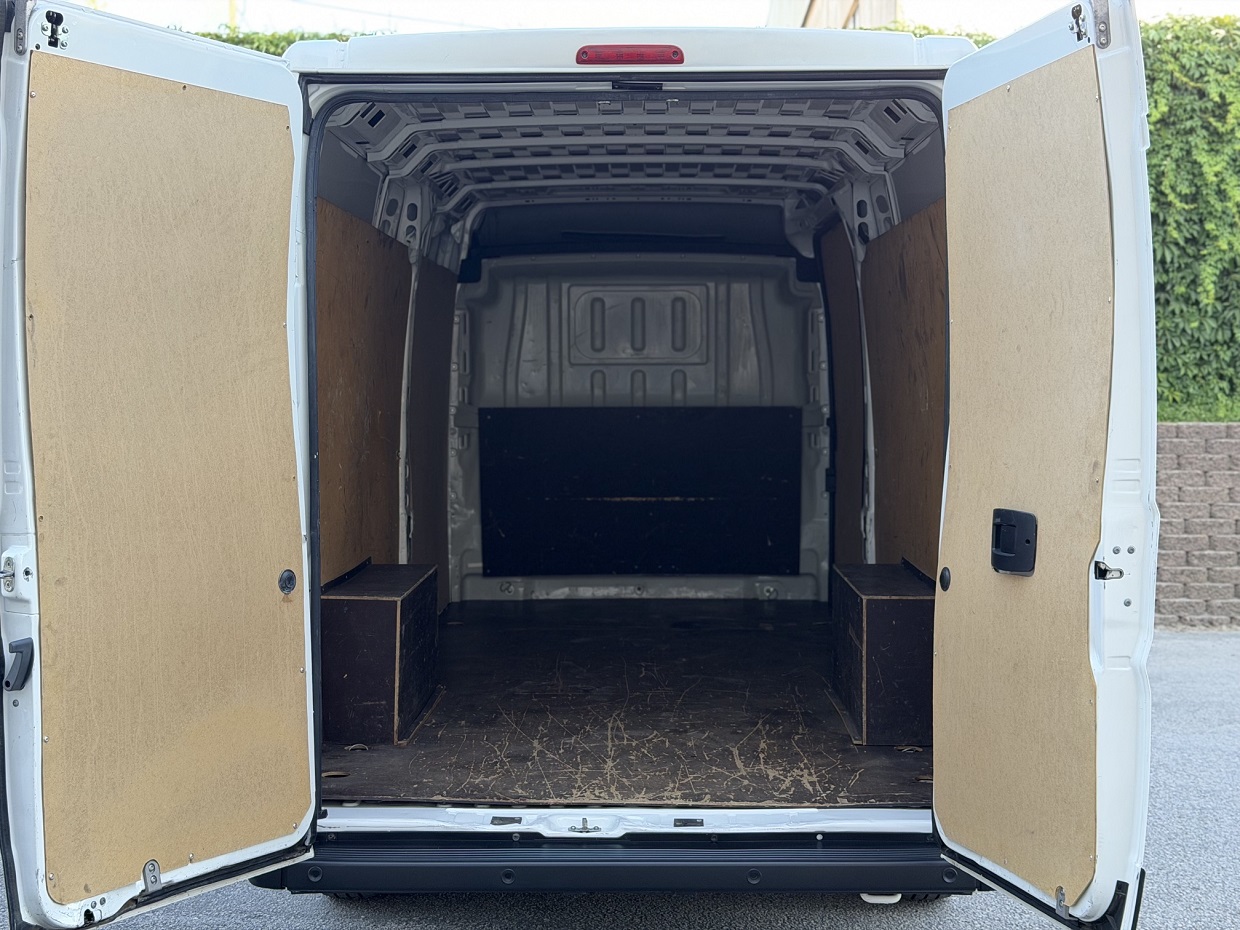 Peugeot Boxer 2.2 BlueHDi 140HP L4H2 3L - Image 8