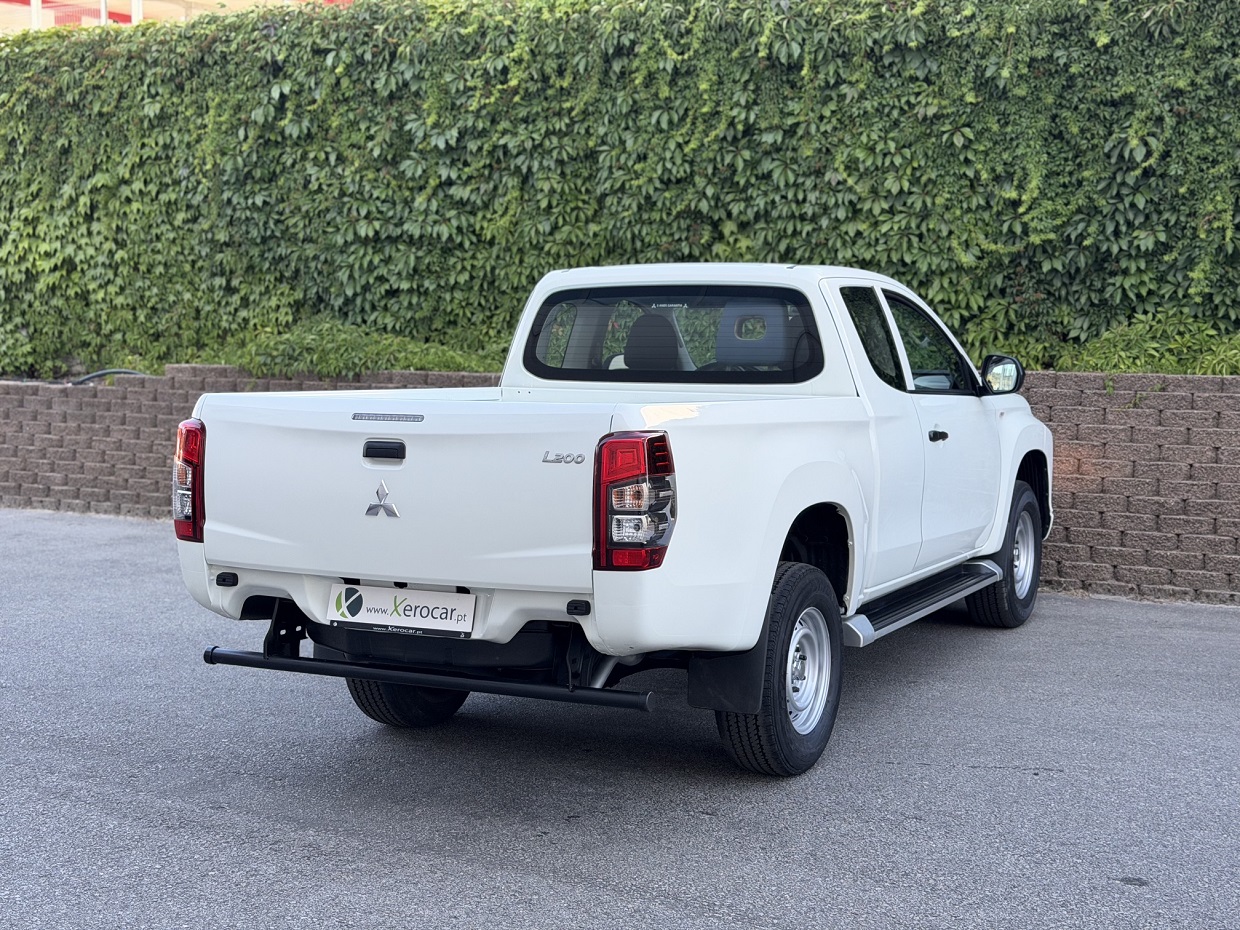 Mitsubishi L200 2.3 DI-D SpaceCab 4WD 3L - Image 6