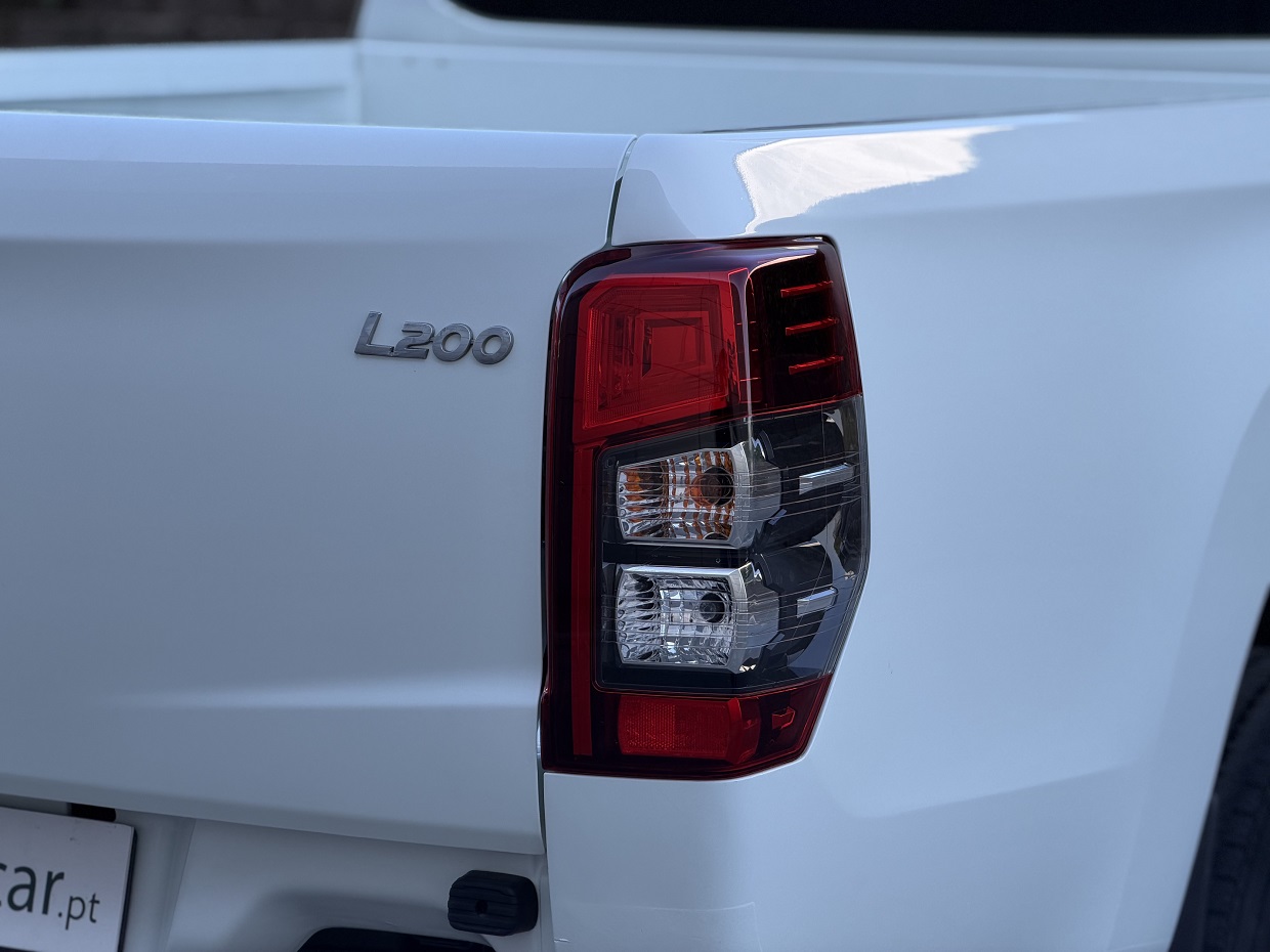 Mitsubishi L200 2.3 DI-D SpaceCab 4WD 3L - Image 8