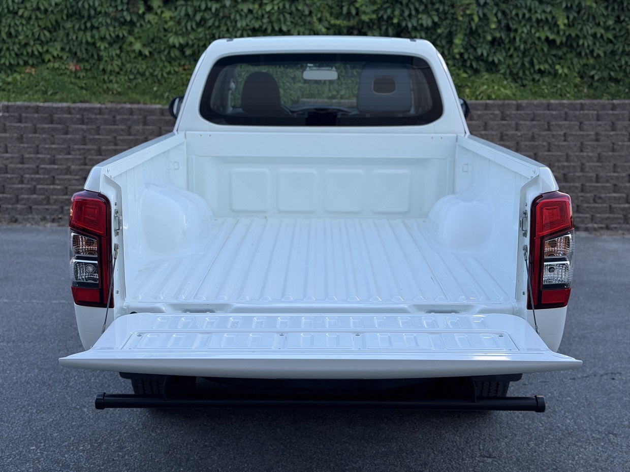 Mitsubishi L200 2.3 DI-D SpaceCab 4WD 3L - Image 9