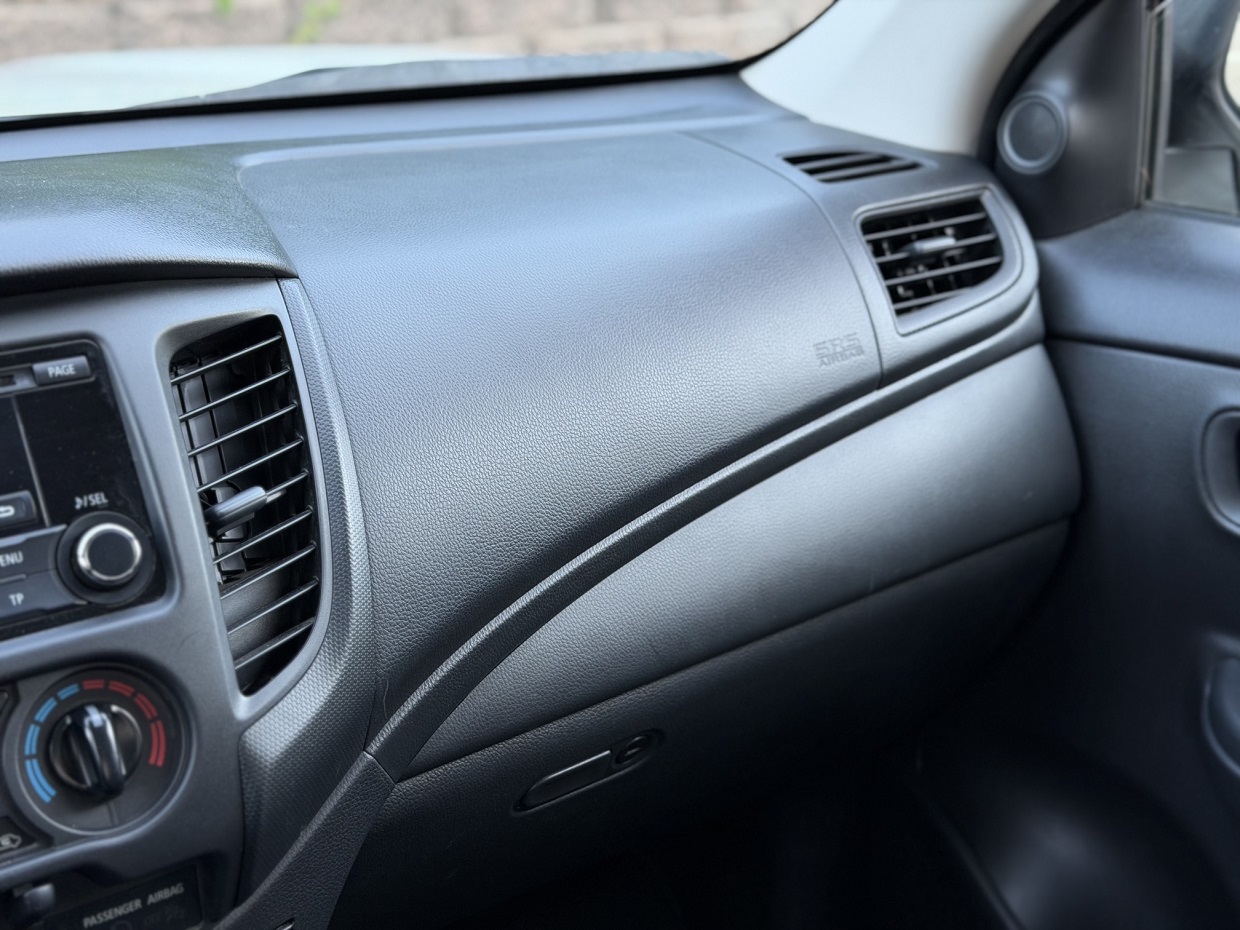 Mitsubishi L200 2.3 DI-D SpaceCab 4WD 3L - Image 14