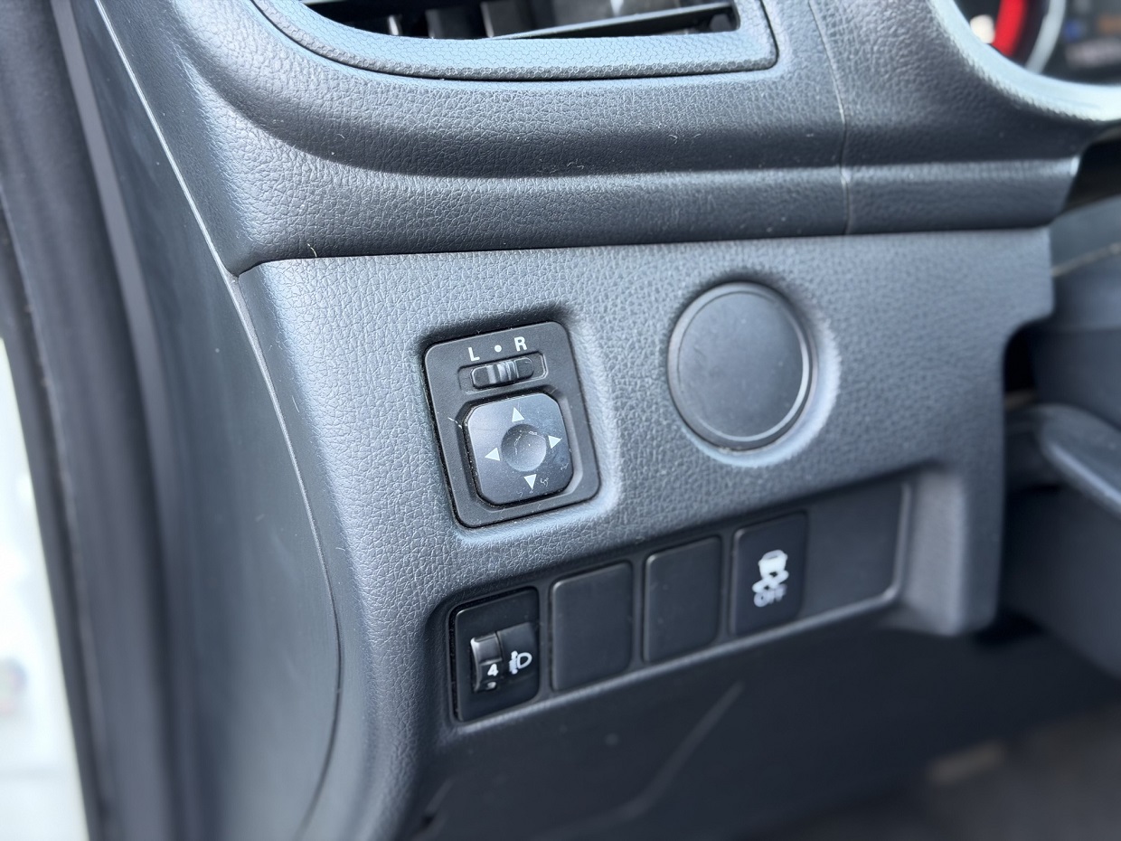 Mitsubishi L200 2.3 DI-D SpaceCab 4WD 3L - Image 17