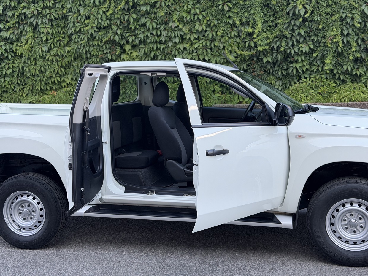 Mitsubishi L200 2.3 DI-D SpaceCab 4WD 3L - Image 21