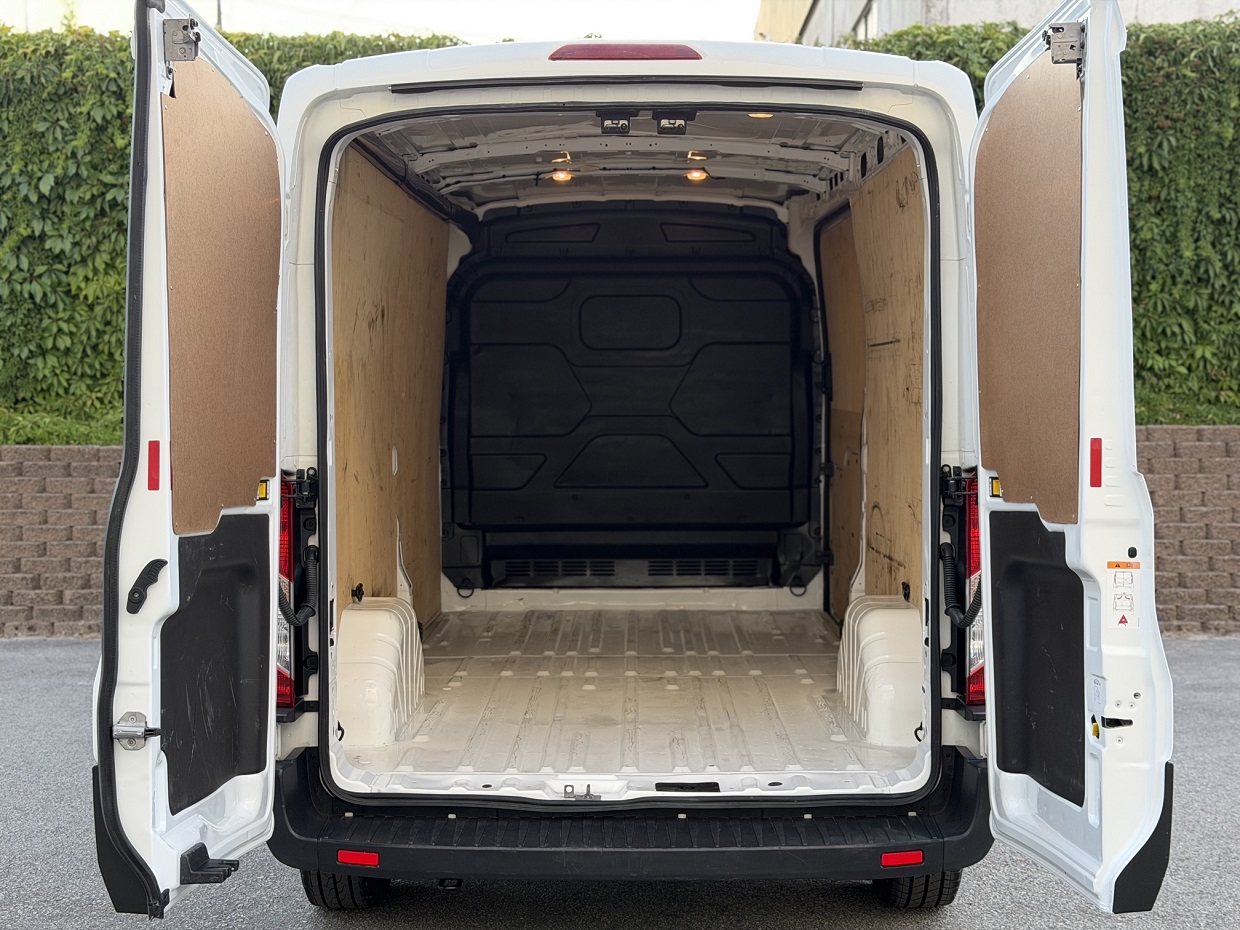Ford Transit 2.0 TDCi 130HP L2H2 3L - Image 9